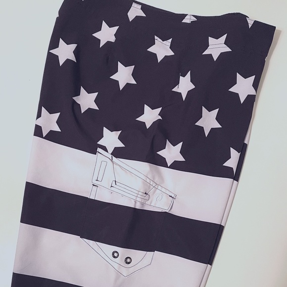 Hang Ten Stars and Stripes Board Shorts - 34 - Picture 1 of 6